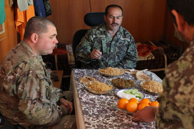 Bất ngờ cách lính Mỹ đón Giáng sinh ở Afghanistan